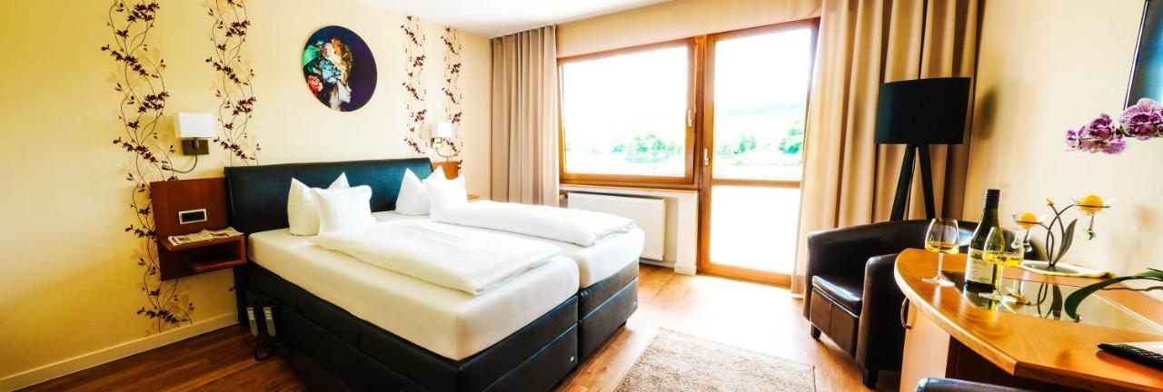 Hotel Zehnthof Ürzig Kültér fotó