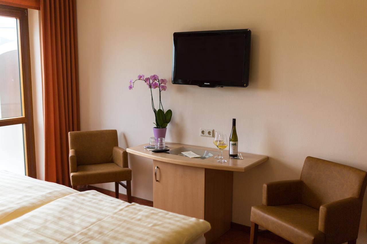 Hotel Zehnthof Ürzig Kültér fotó