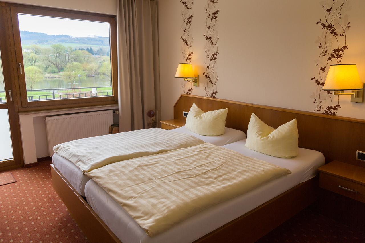 Hotel Zehnthof Ürzig Kültér fotó