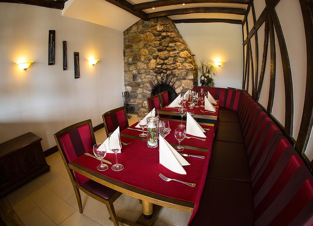 Hotel Zehnthof Ürzig Kültér fotó
